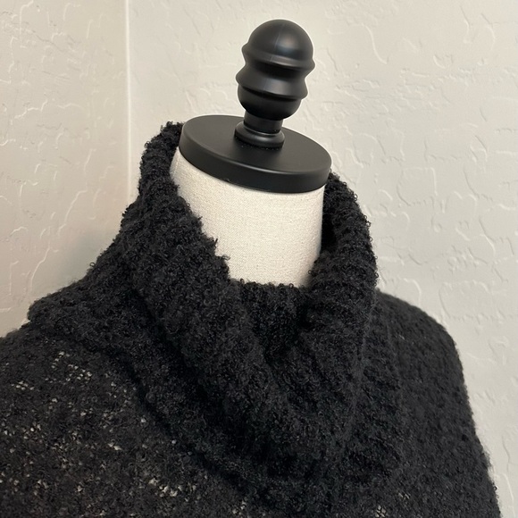 NEW COWL NECK ONE SIZE BLACK FRINGE LIGHTWEIGHT PULL OVER PONCH SHAWL CAPE - Picture 8 of 10